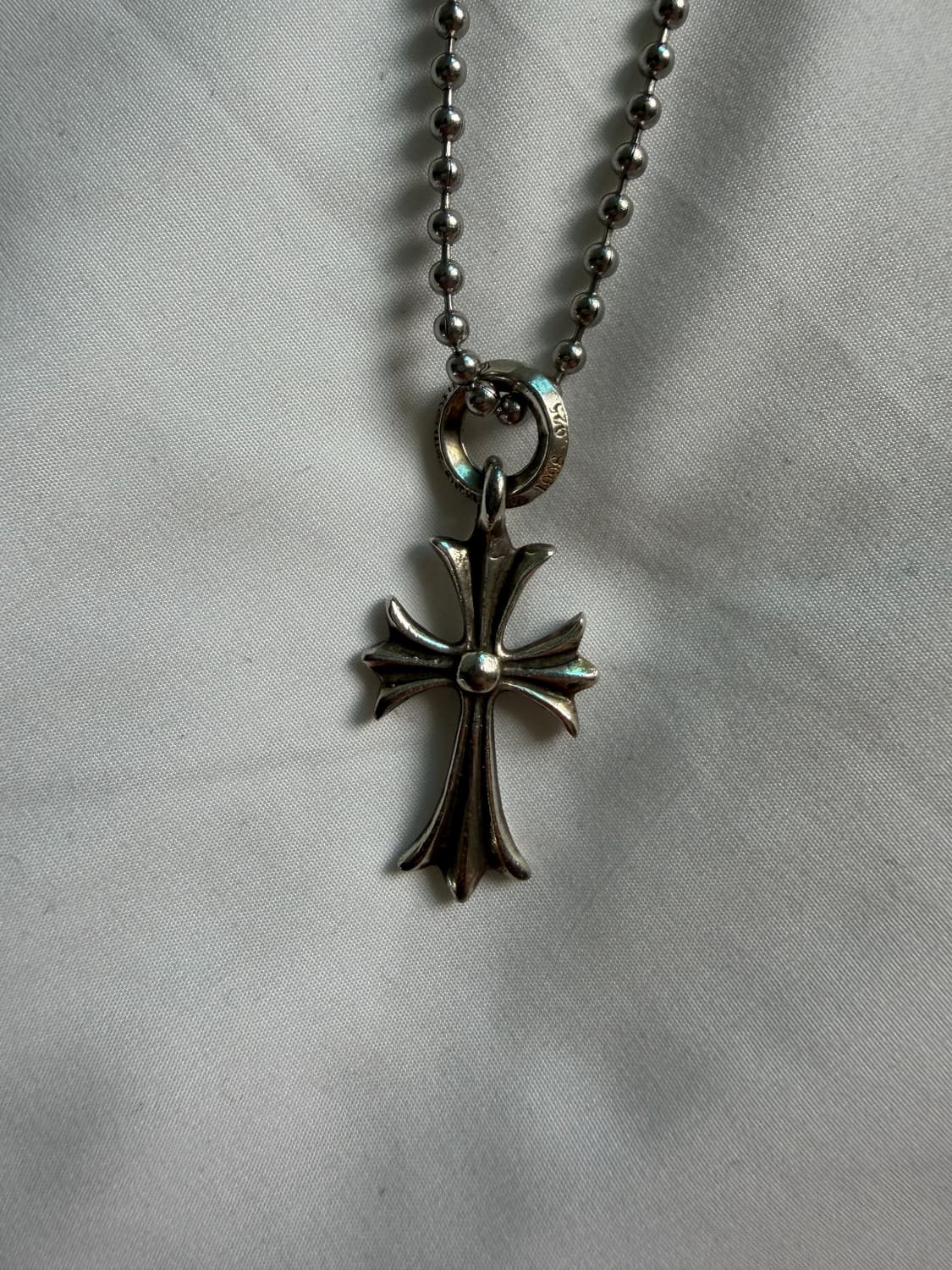 크롬하츠 타이니크로스 펜던트 목걸이 상품이미지3