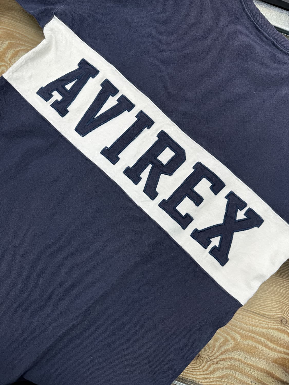 아비렉스 백 스펠 로고 롱슬리브 상품이미지6