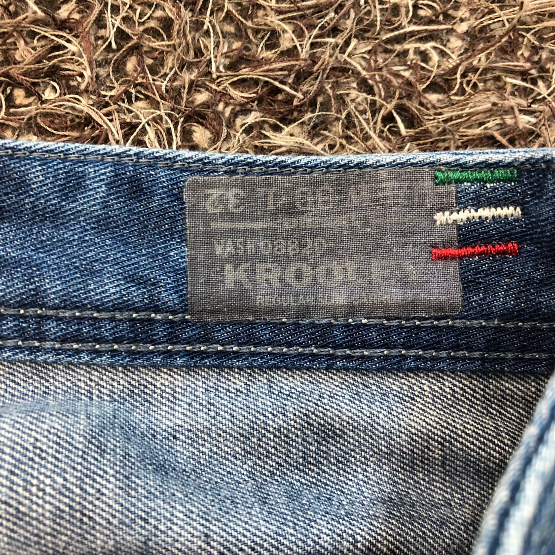 디젤 KROOLEY 워싱 디스 데님 팬츠 상품이미지7