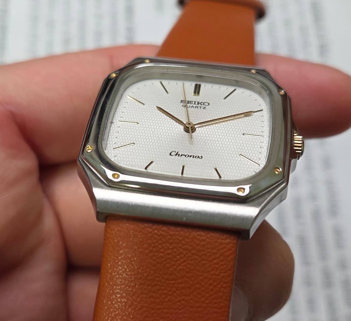 레어] 빈티지 세이코 크로노스 옥타곤 실버입체판 로얄오크베젤 슬림쿼츠 상품이미지6