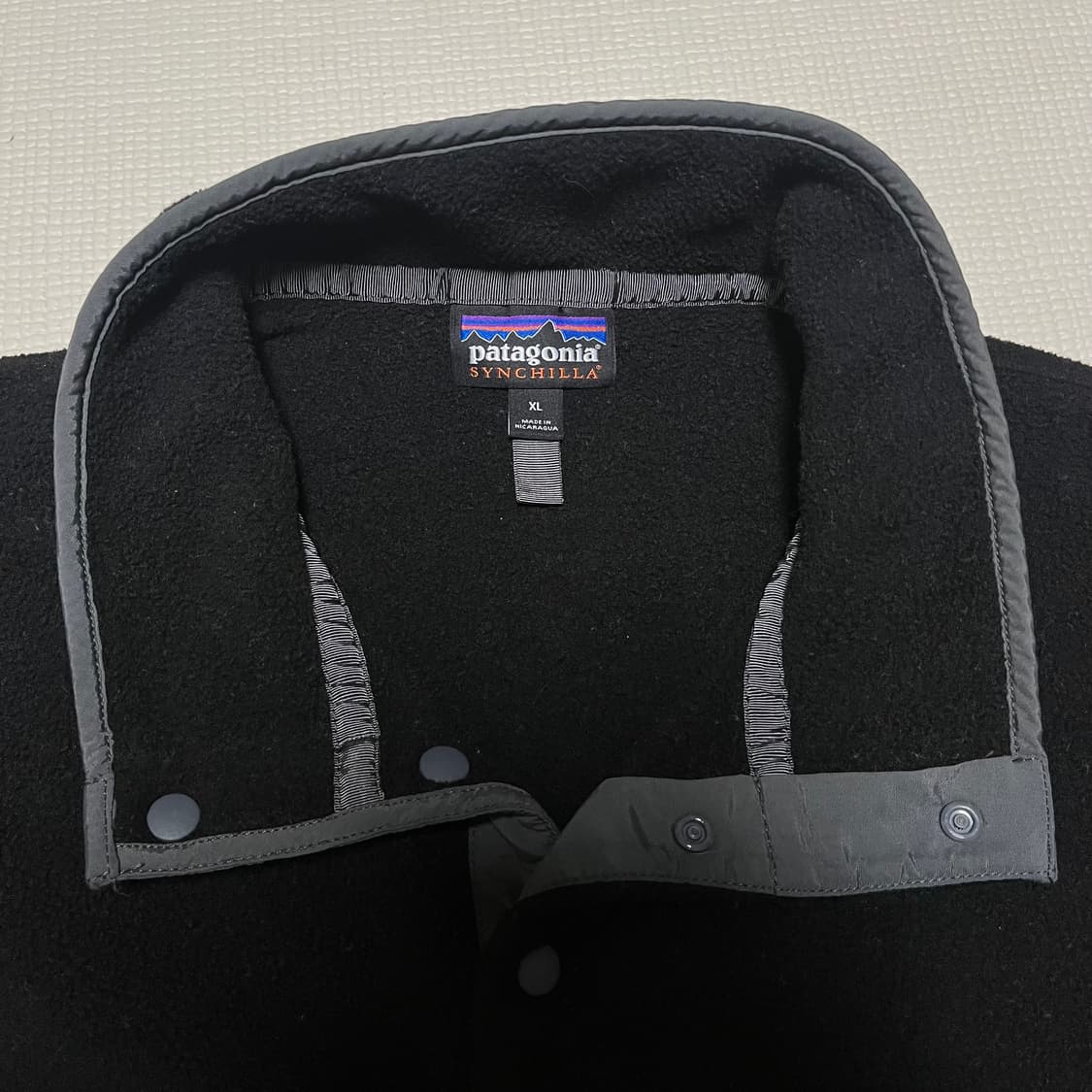파타고니아 신칠라 블랙 포지그레이 상품이미지3
