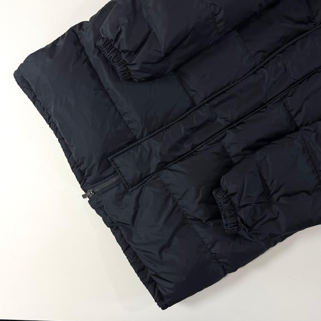 [정품/당일출고]프라다 삼각로고 롱패딩 상품이미지5