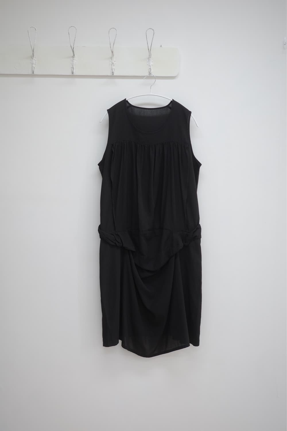 주카 Zucca ruffle sleeveless one-piece 상품이미지5