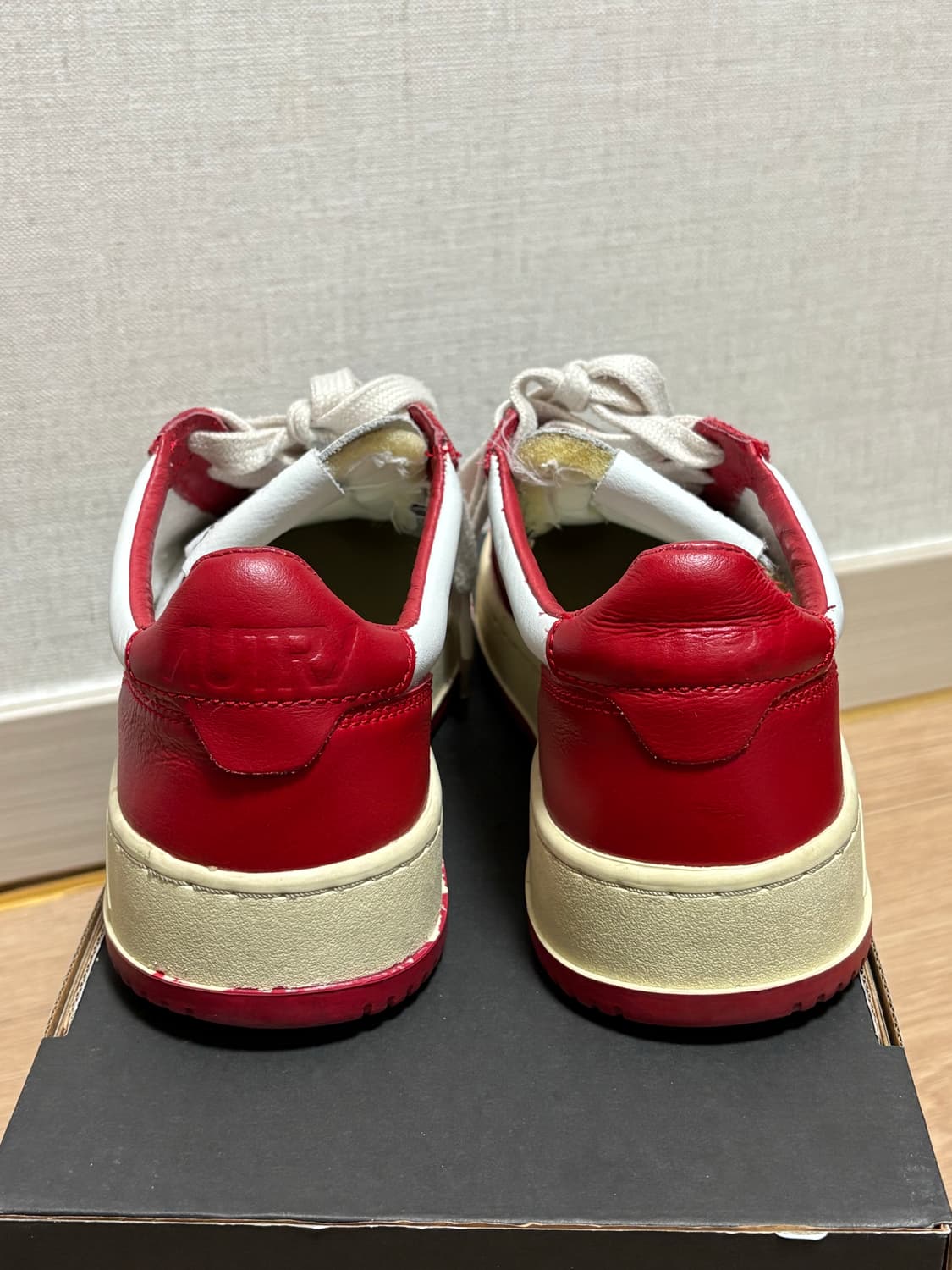 (38)오트리 메달리스트 로우 레더 스니커즈 레드 화이트 상품이미지4