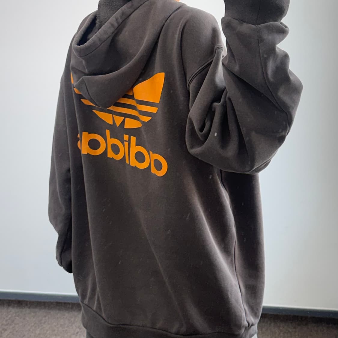 Adidas 아디다스 빅 파이어로고 브라운 후드티 상품이미지2