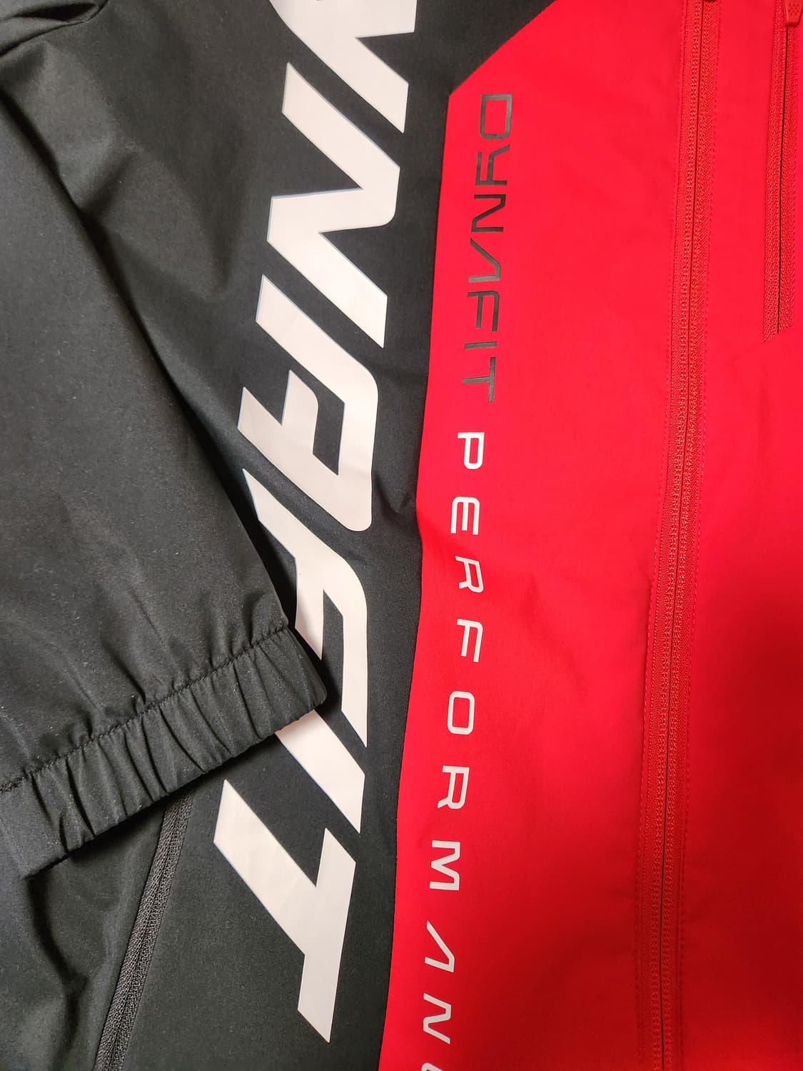 새상품급)다이나핏 바람막이 DRAFT 남성 TR 슈트 L(100)

 상품이미지6