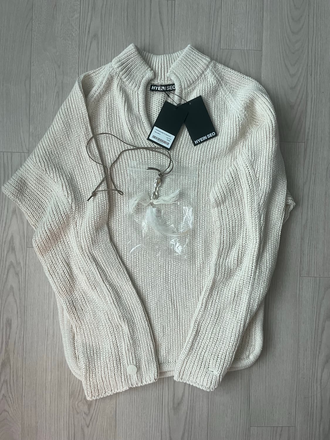 새제품 HYEIN SEO Oversized knit ivory 1/2 상품이미지1