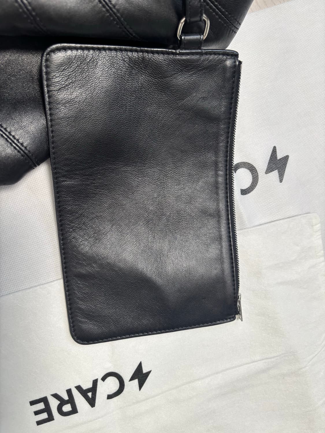 르메르 범백 라지 크루아상 백 블랙 나파 상품이미지8