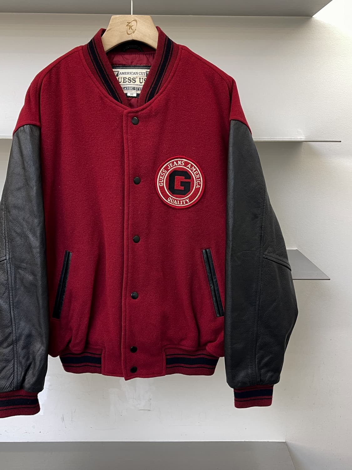 게스 90s 투어링 바시티 자켓 상품이미지4