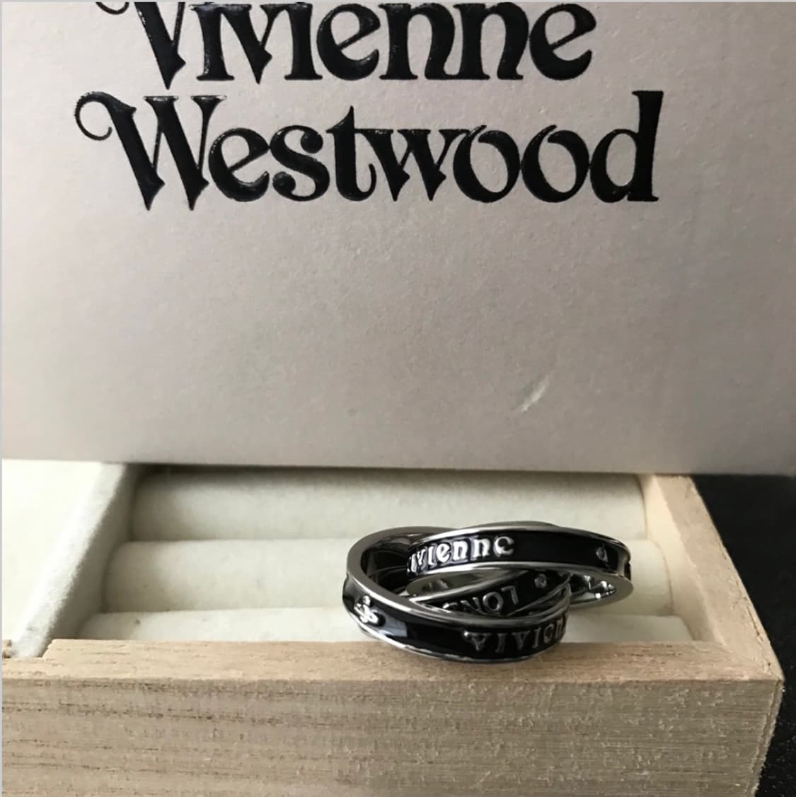 비비안웨스트우드 아카이브 레터링 orb 각인 3단 레이어링 반지 상품이미지1