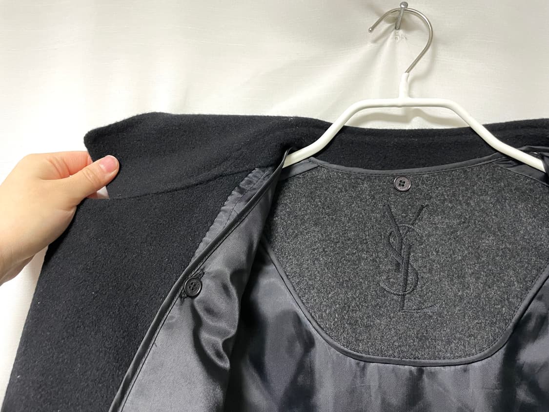 (정품) 입생로랑 남성 여유핏 히든버튼 울 맥코트 _ 차콜 100 상품이미지9