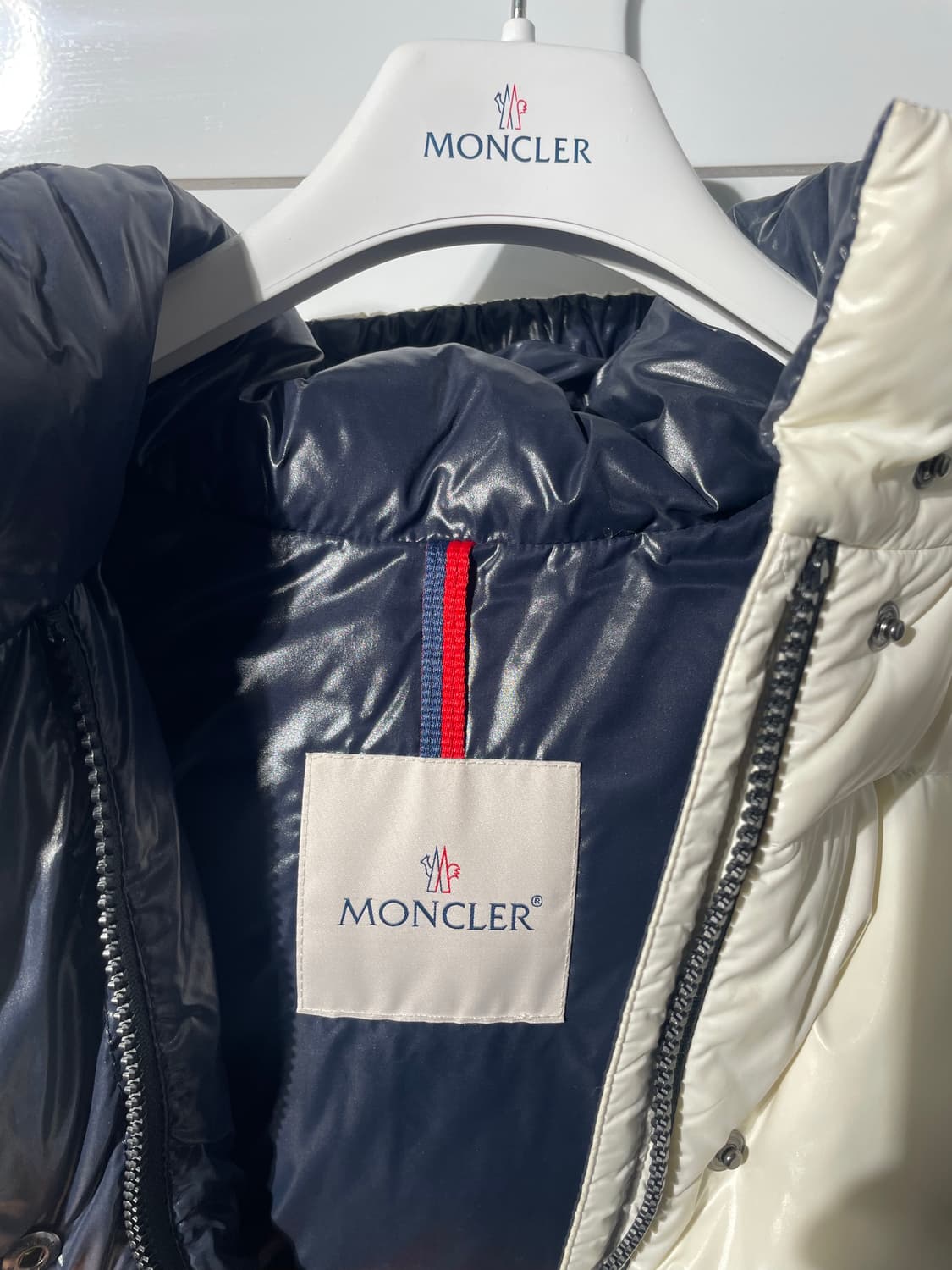 몽클레어 여성패딩 상품이미지4