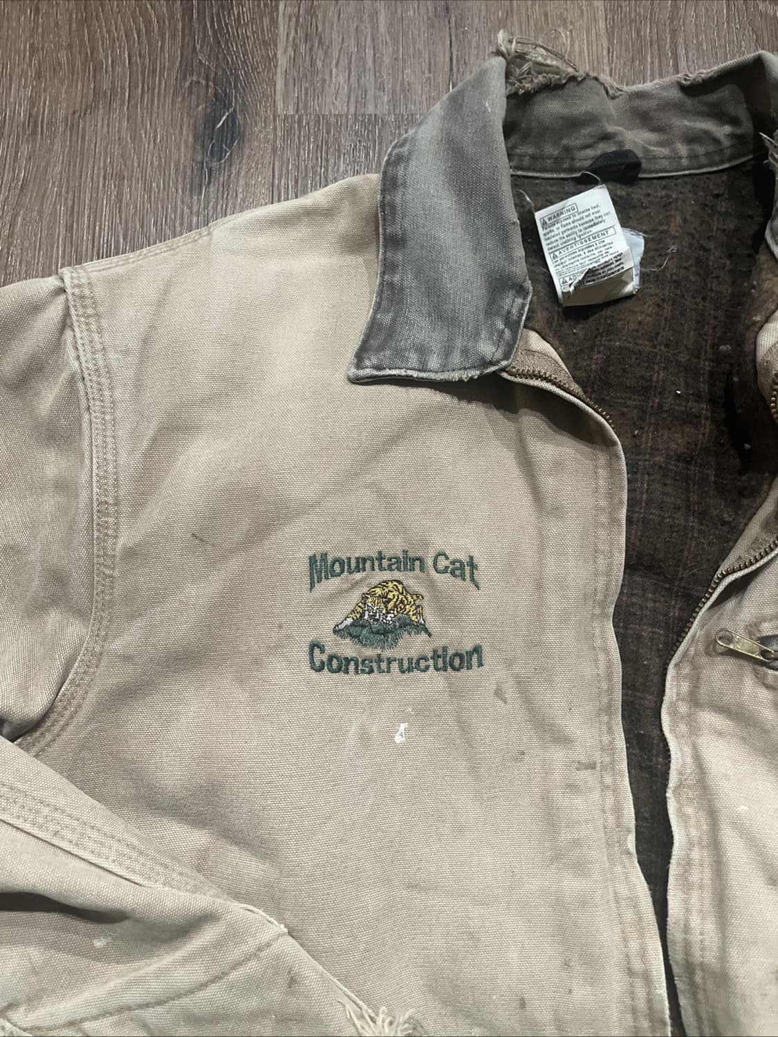 칼하트 J97 디트로이트 마운틴 캣 컨스트럭션 커스텀 자켓 새들 상품이미지3