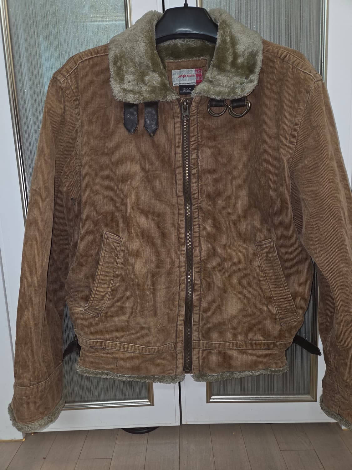 무스탕 자켓 상품이미지1