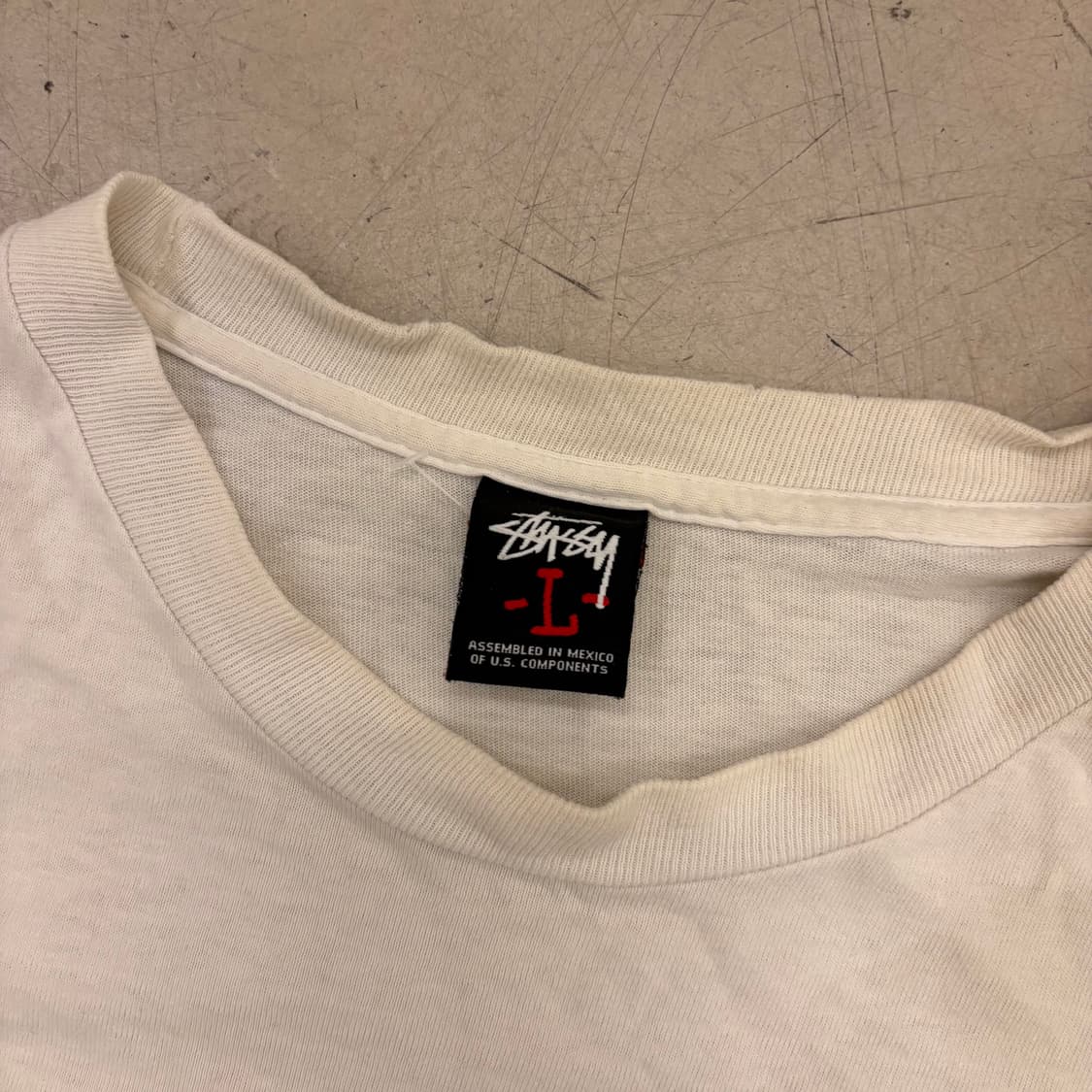 스투시 올드스쿨 스마일 빅로고 반팔티 상품이미지3