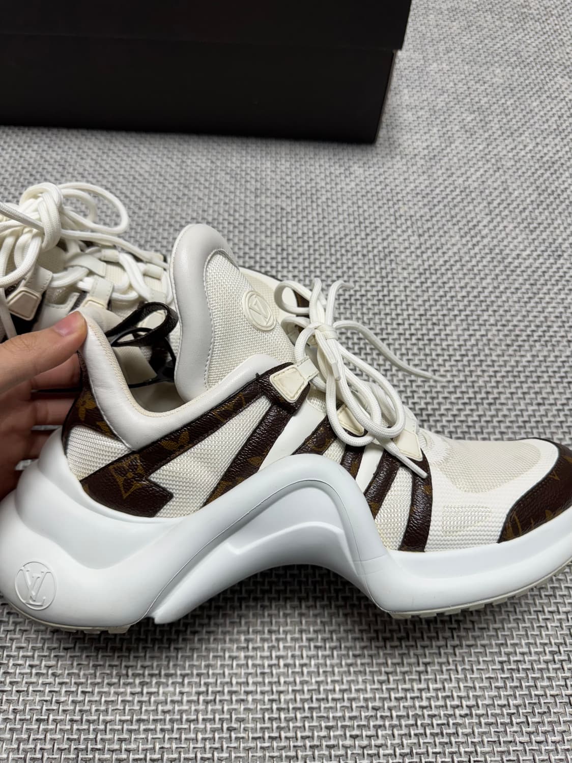 루이비통 아치라이트 스니커즈 신발 상품이미지3