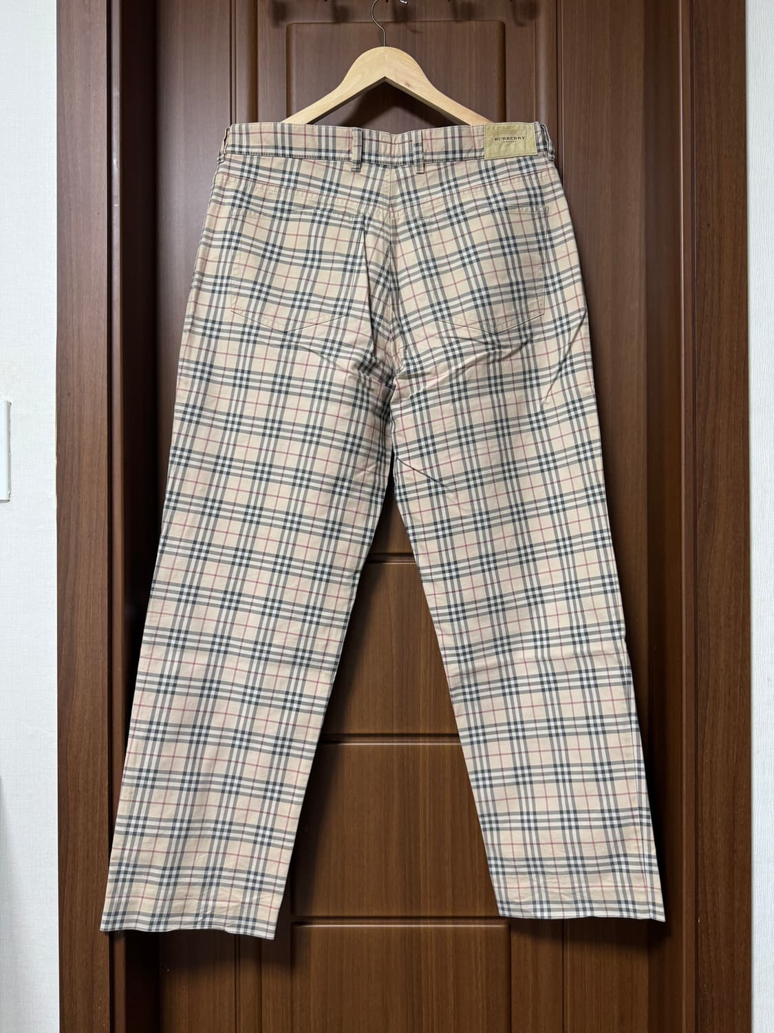 34 버버리 팬츠 상품이미지3