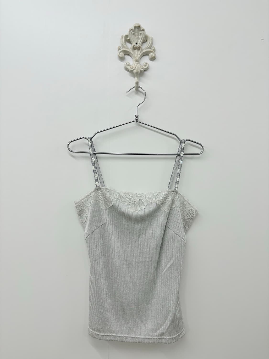 Flower race detail sleeveless 상품이미지1