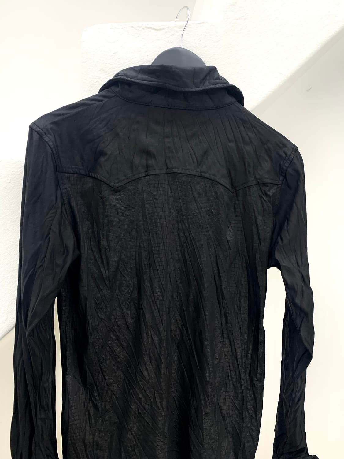 Xfem waxed python wrinkled shirt jacket  상품이미지7