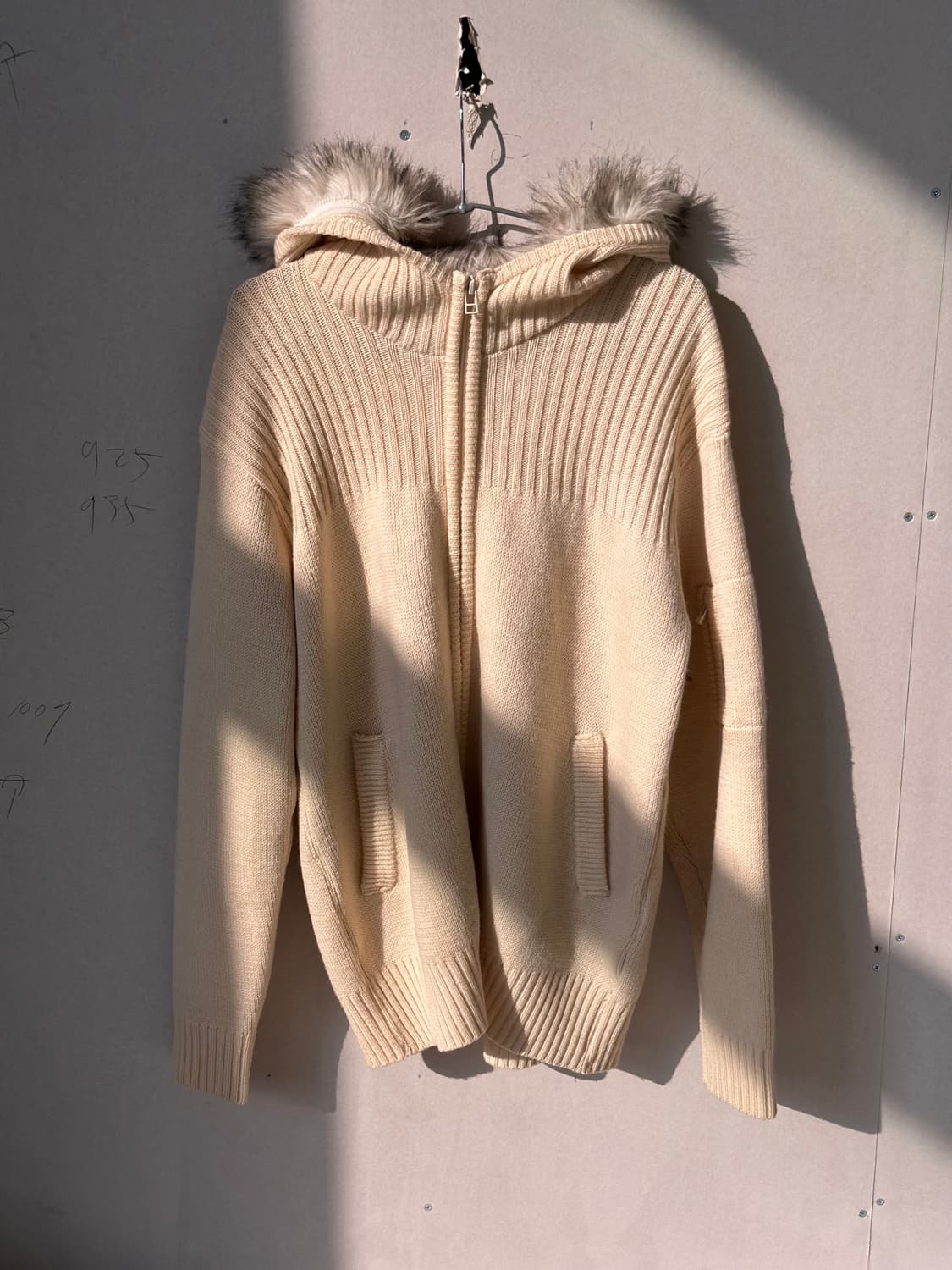 니트집업 상품이미지1