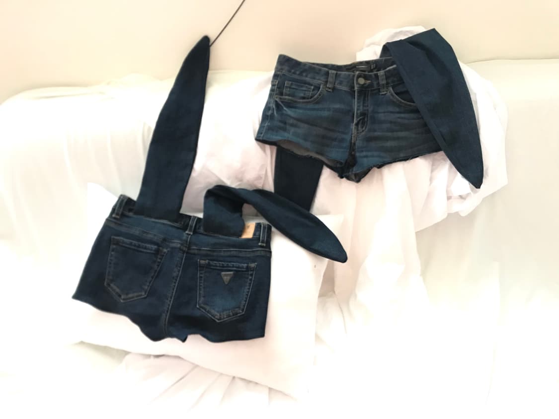 Custom🐾)Guess deep-blue B-ear shorts 상품이미지1