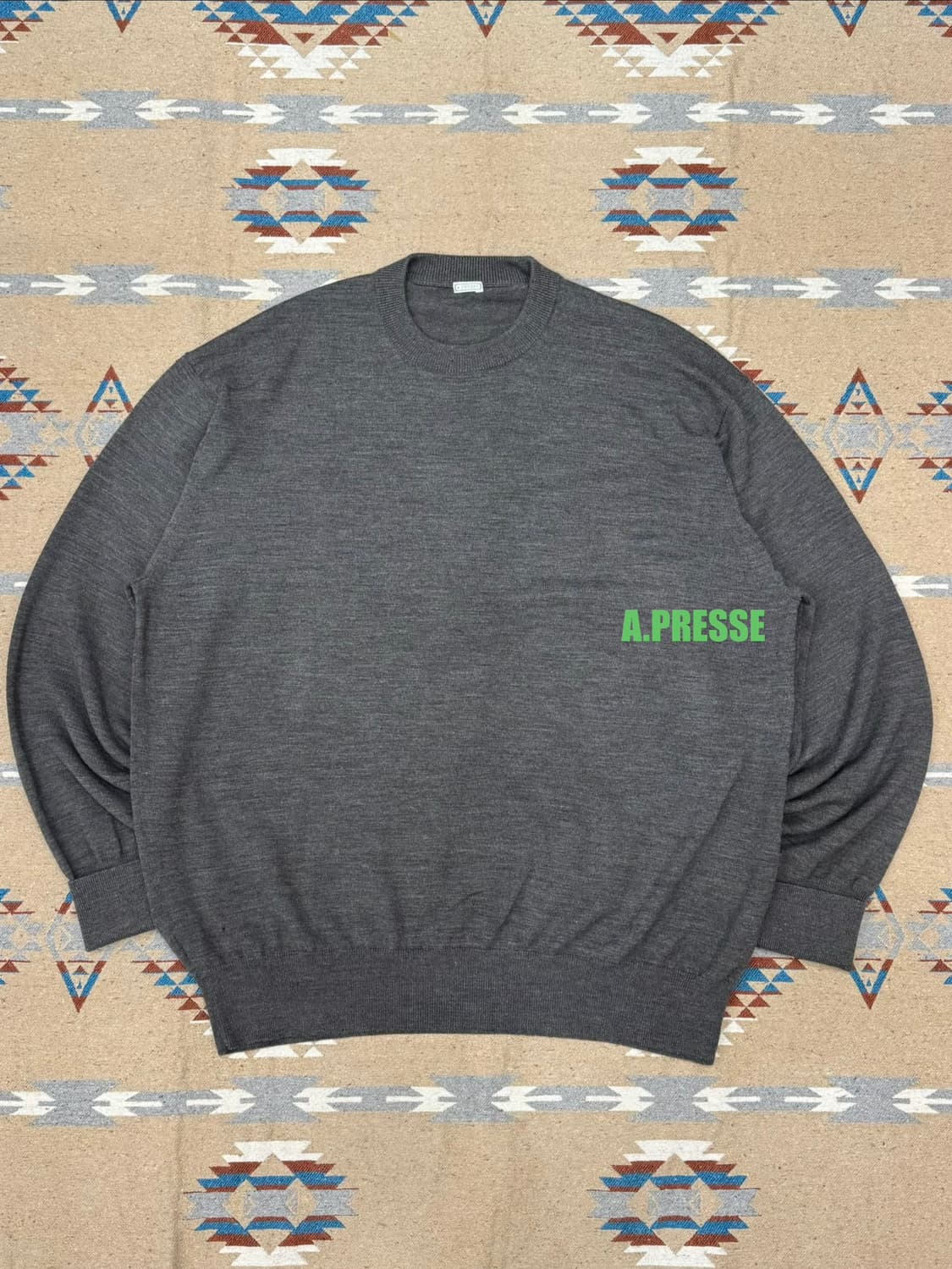 [3][L] 아프레쎄 울 니트 크루넥 스웨터 그레이 상품이미지1