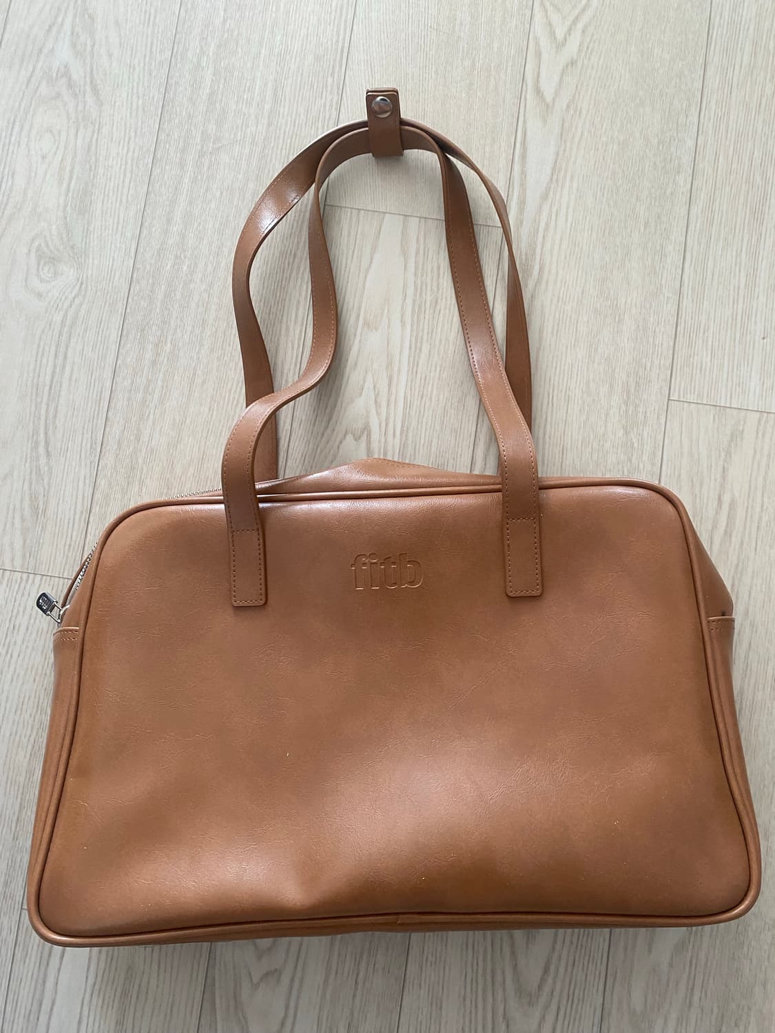 Trapezoid Shoulder Bag (camel) 상품이미지2