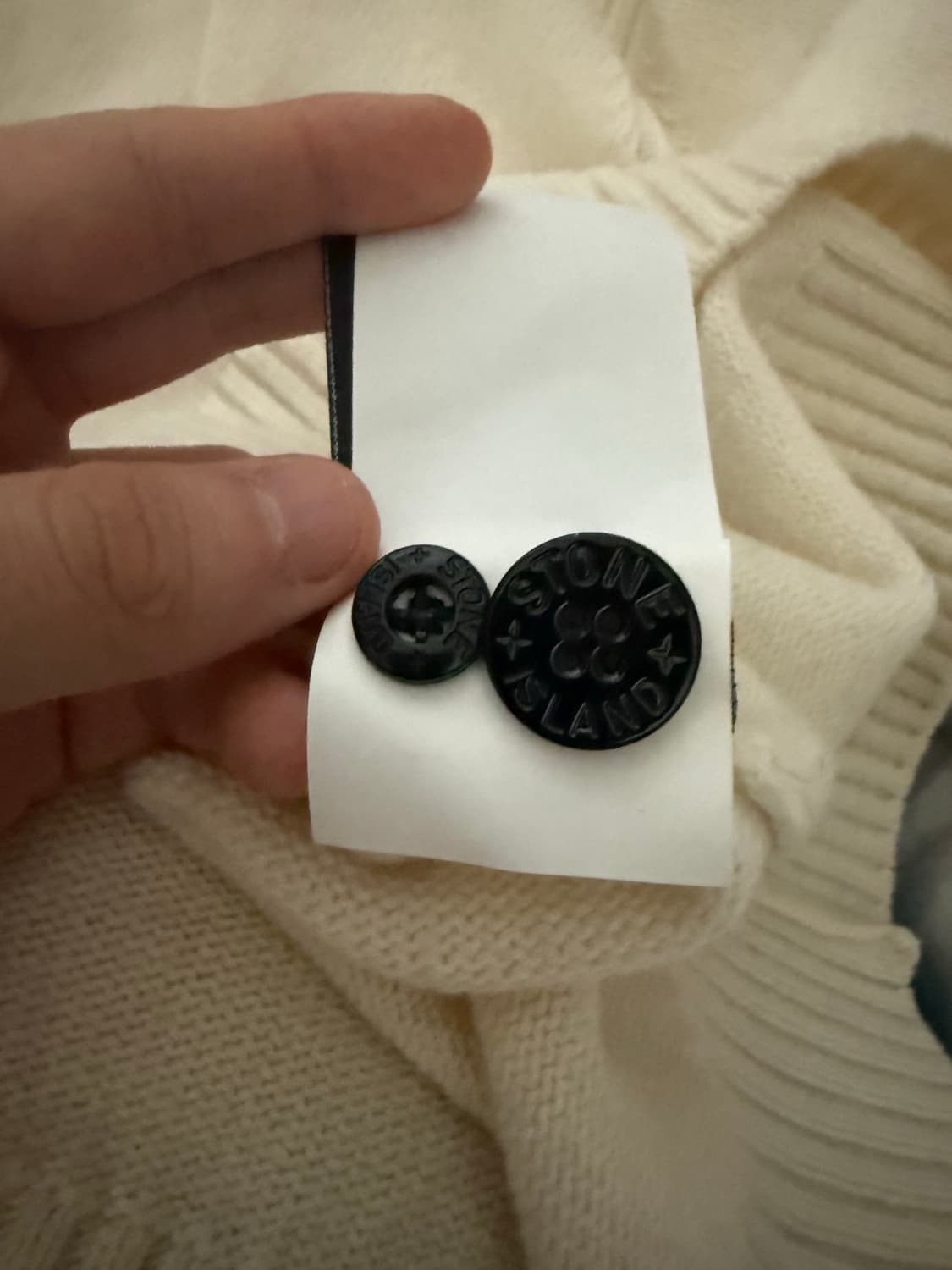 [당일출고,L사이즈] 스톤아일랜드 램스울 반집업 니트 상품이미지6