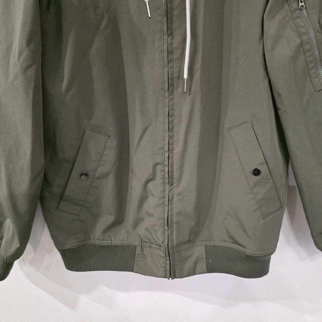 TATE 후드 MA-1 봄버 자켓 카키색 100 상품이미지2