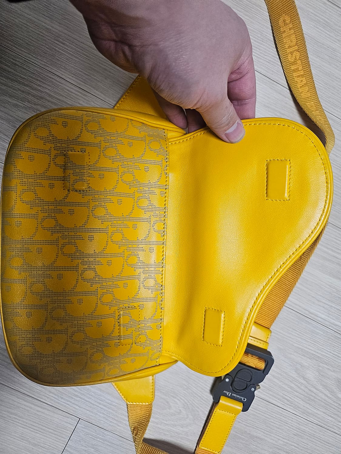 디올 오블리크 옐로우 벨트백 + 풀박스 상품이미지7