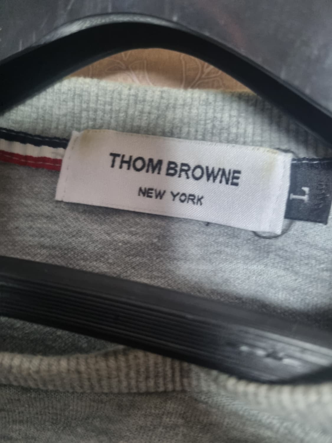 특가급처)톰브라운 맨투맨.  M/L 상품이미지3