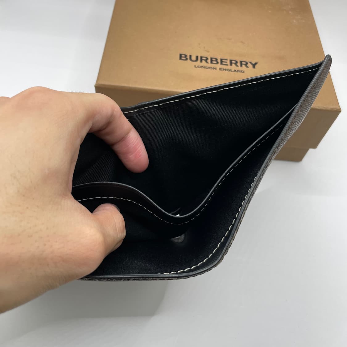 버버리 체크 캔버스 반지갑 상품이미지8