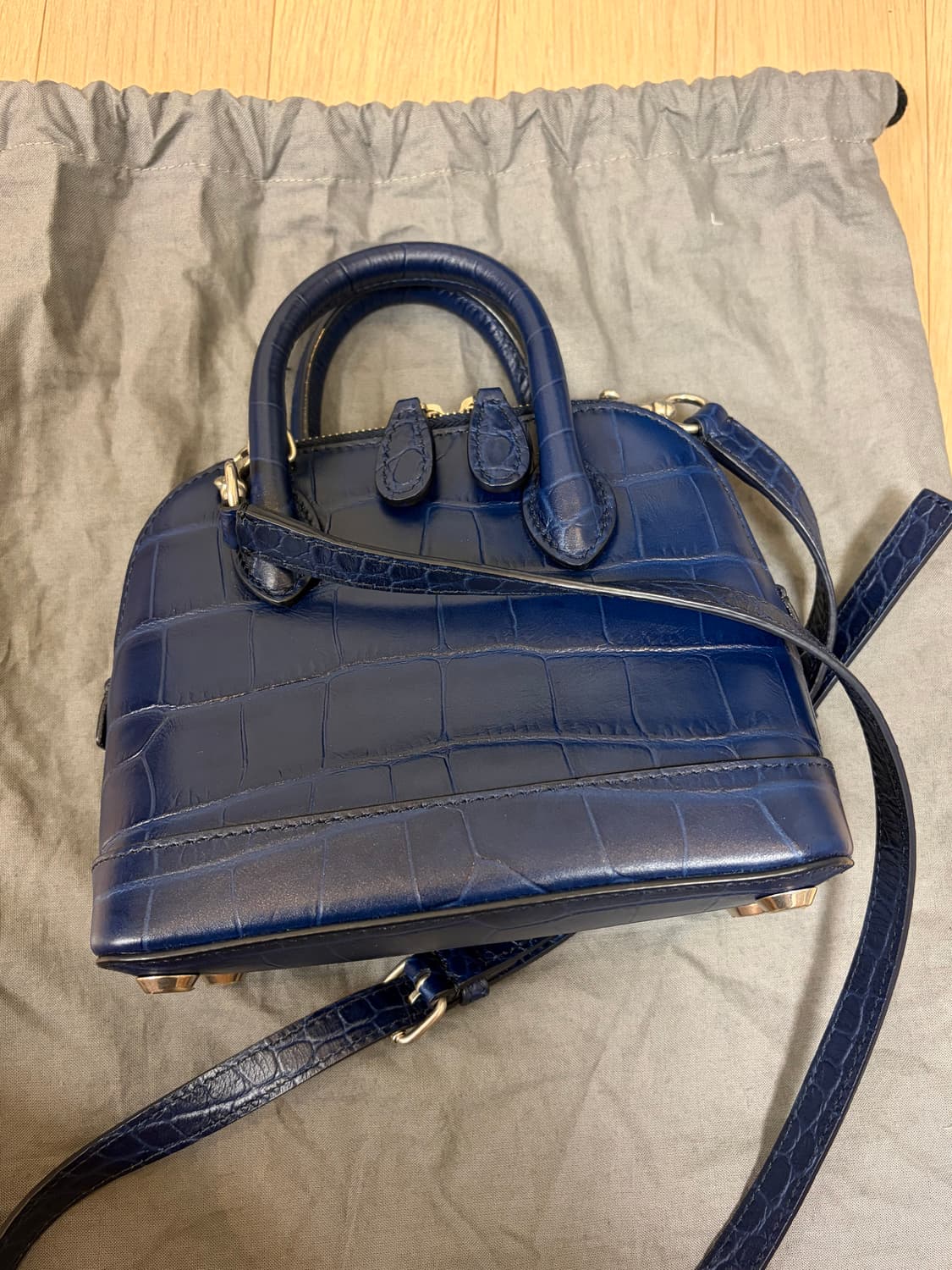 발렌시아가 빌탑 xxs 가방 상품이미지2