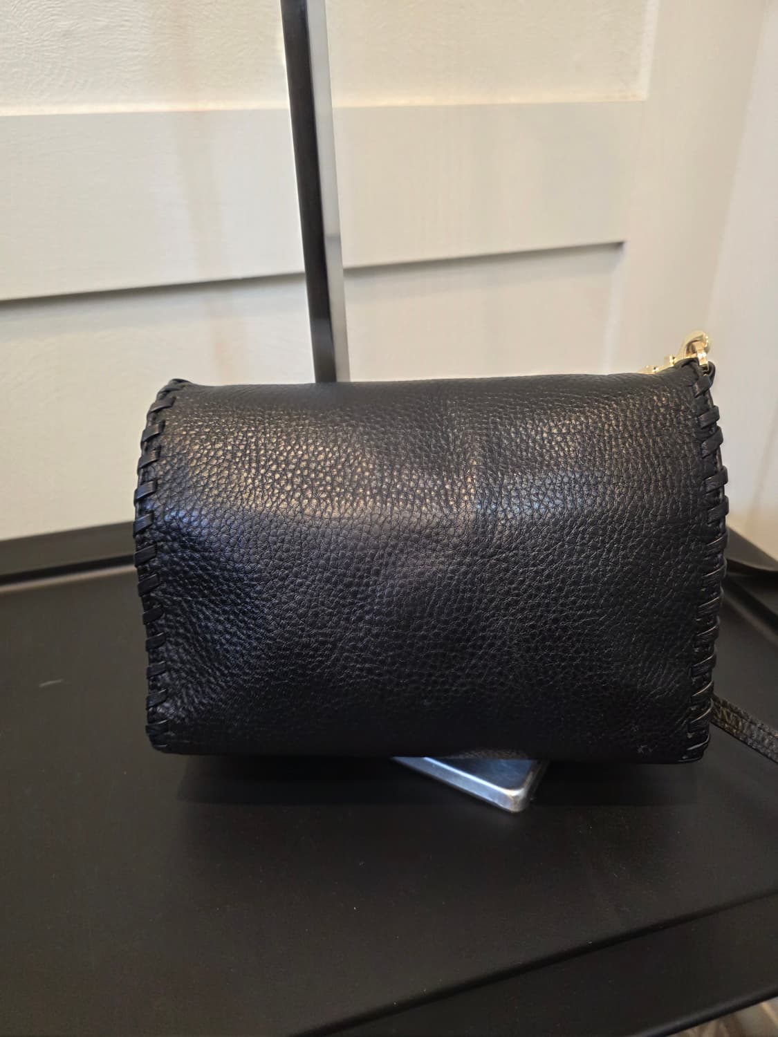 토리버치 마리오 콤보 크로스바디 백 블랙 그레인가죽 상품이미지4