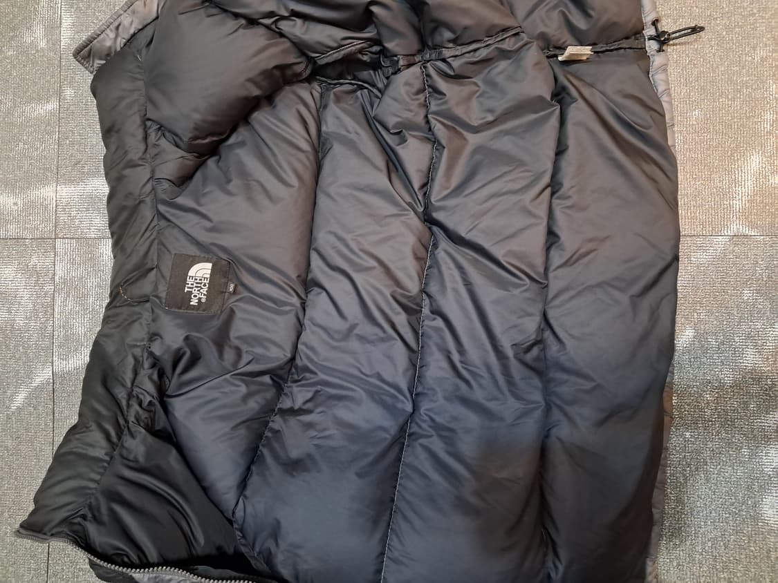 노스페이스 눕시 700 패딩 100 사이즈 상품이미지3