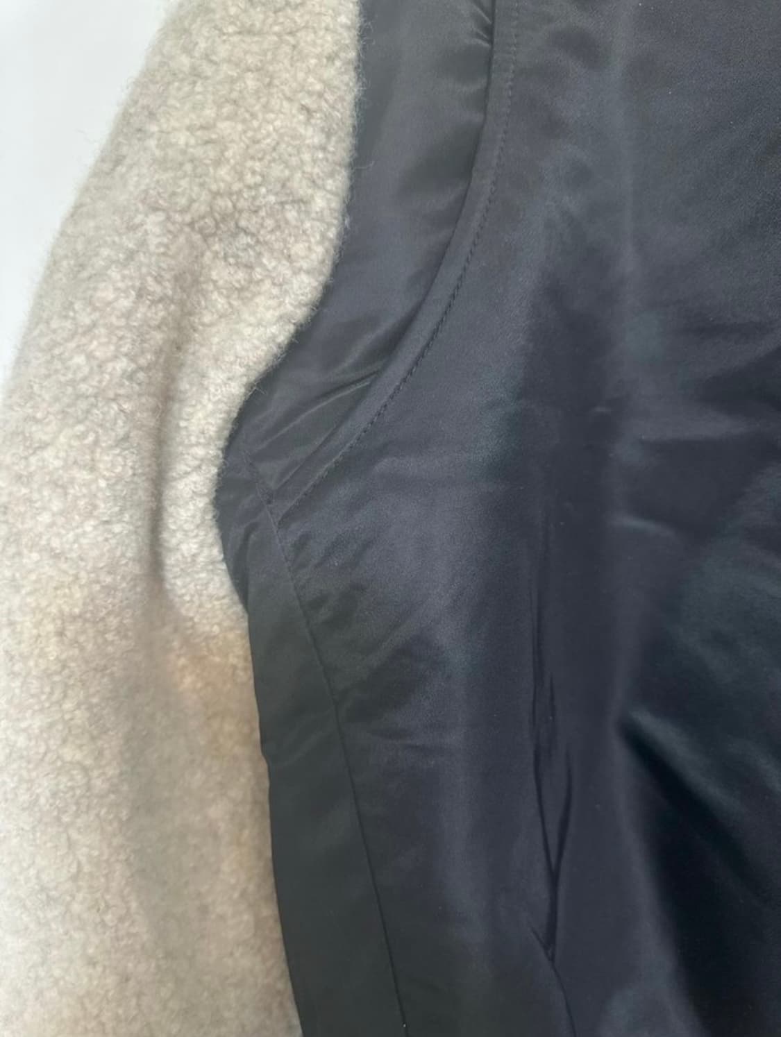 헤지스 골프 블랙/아이보리 스타디움 누빔점퍼 상품이미지8