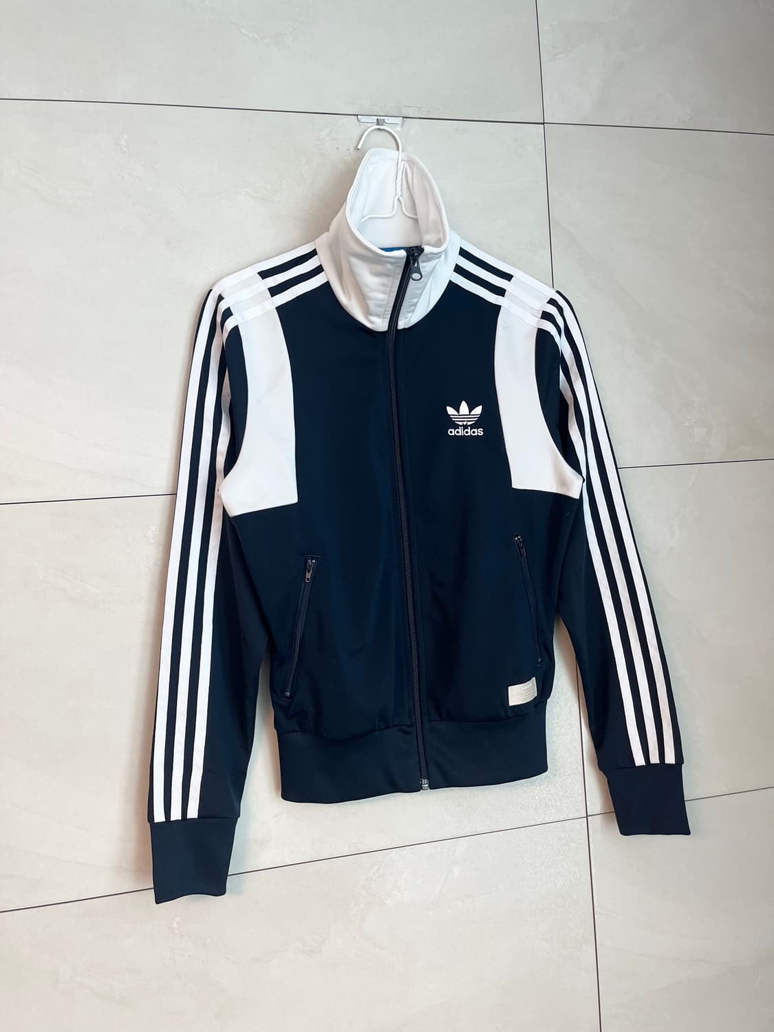 엔믹스 설윤 착용 아디다스 파이어버드 져지 [85] 상품이미지4