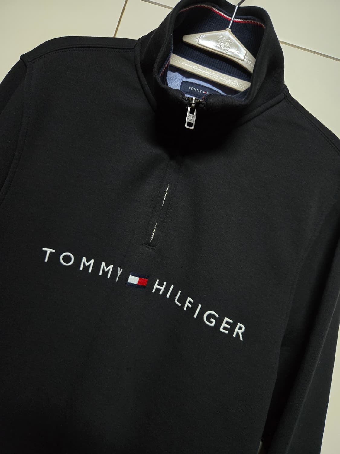 타미힐피거 로고 하프 집업 맨투맨 상품이미지2