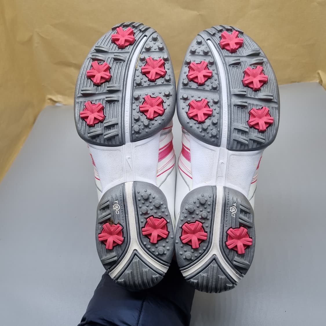 나이키 딜라이트 여성골프화245 상품이미지3