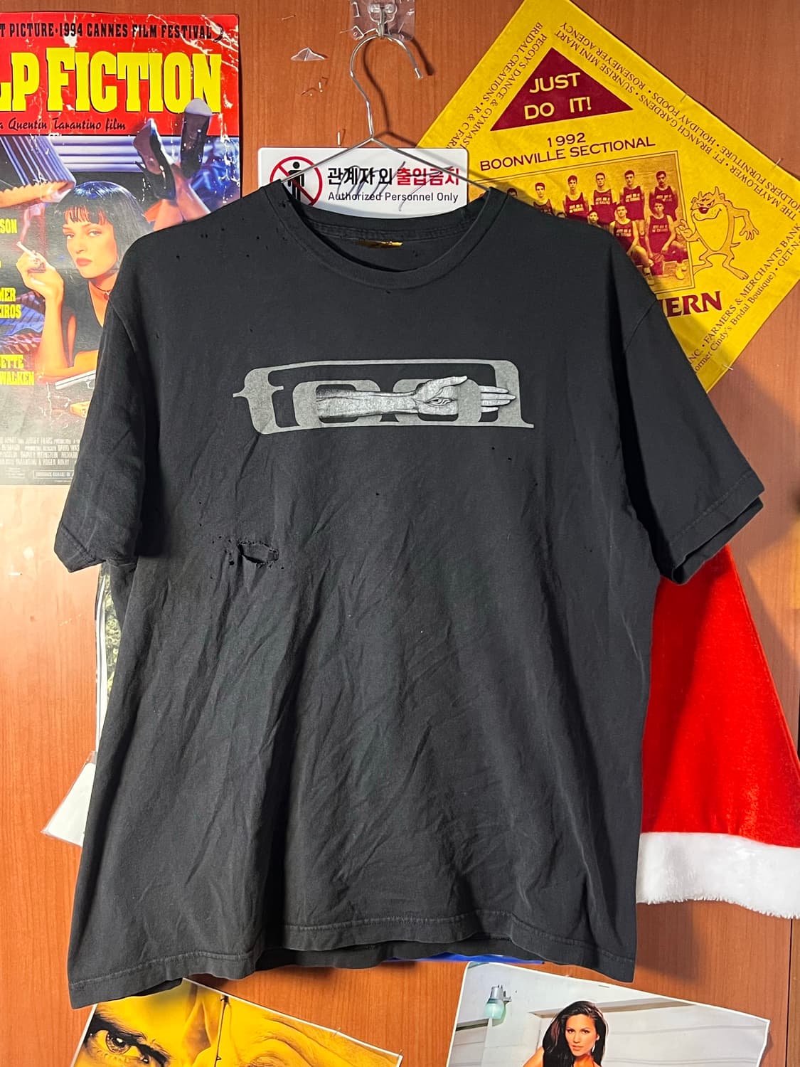 10’s Trashed Tool Tour Shirt 상품이미지2