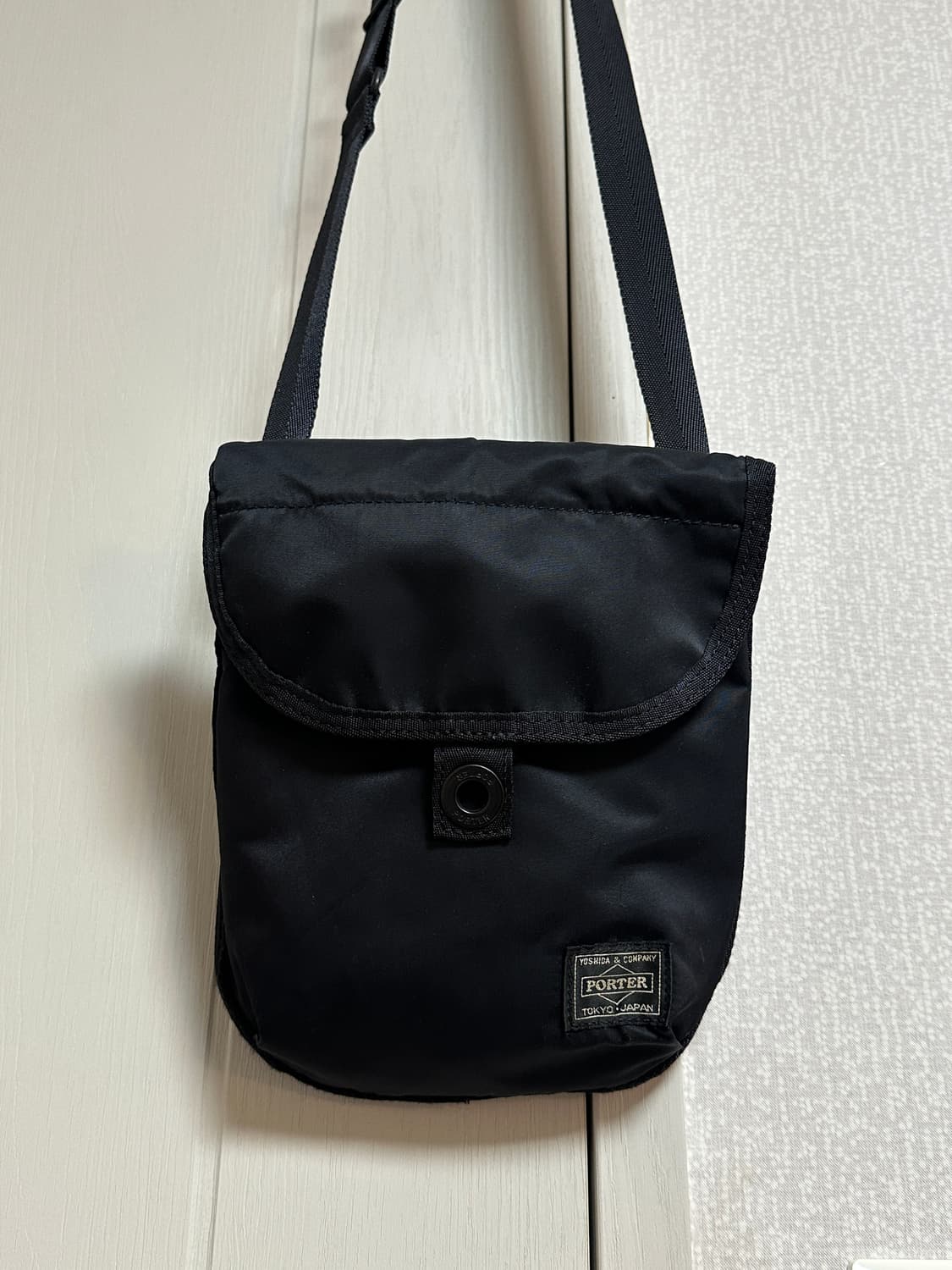 요시다포터 프레임 숄더백 블랙 상품이미지1