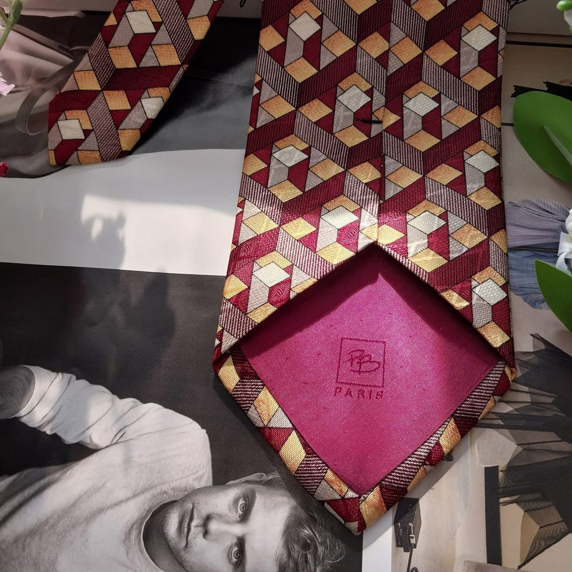 발망 버건디 지오메트릭 블록 실크 넥타이 9.8cm A등급 K1522
 상품이미지8