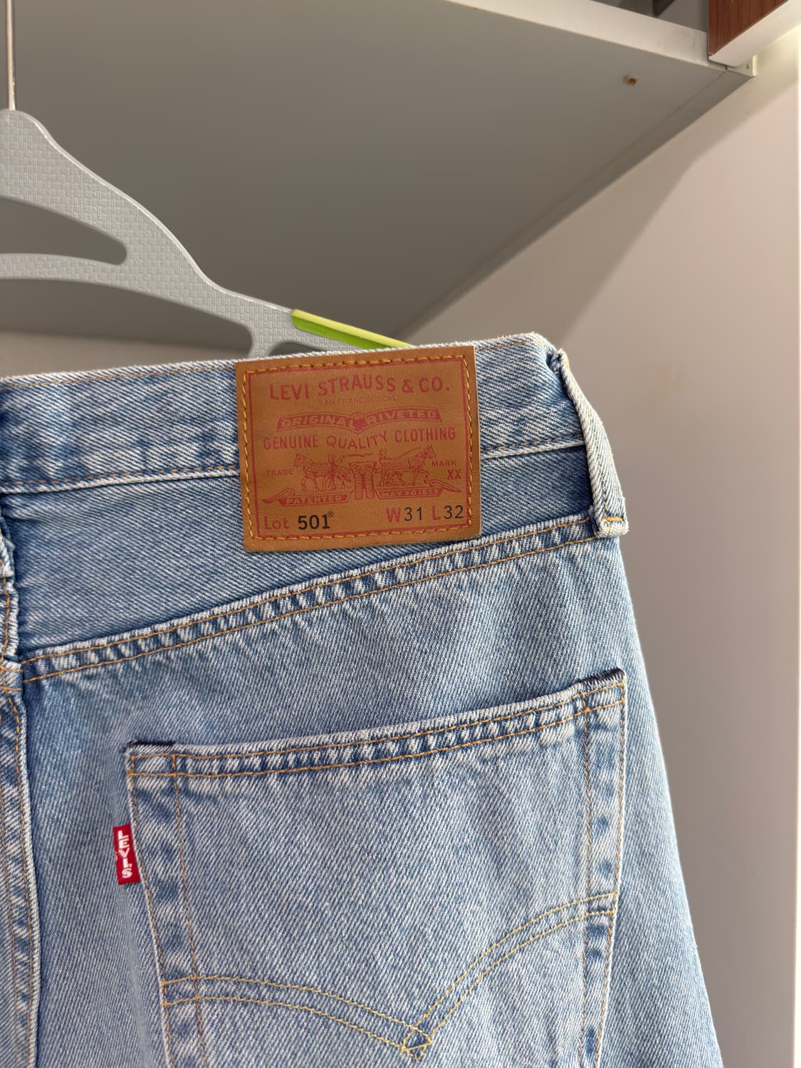 리바이스 프리미엄 라인 00501-3410 31-32 사이즈 판매합니다 상품이미지3