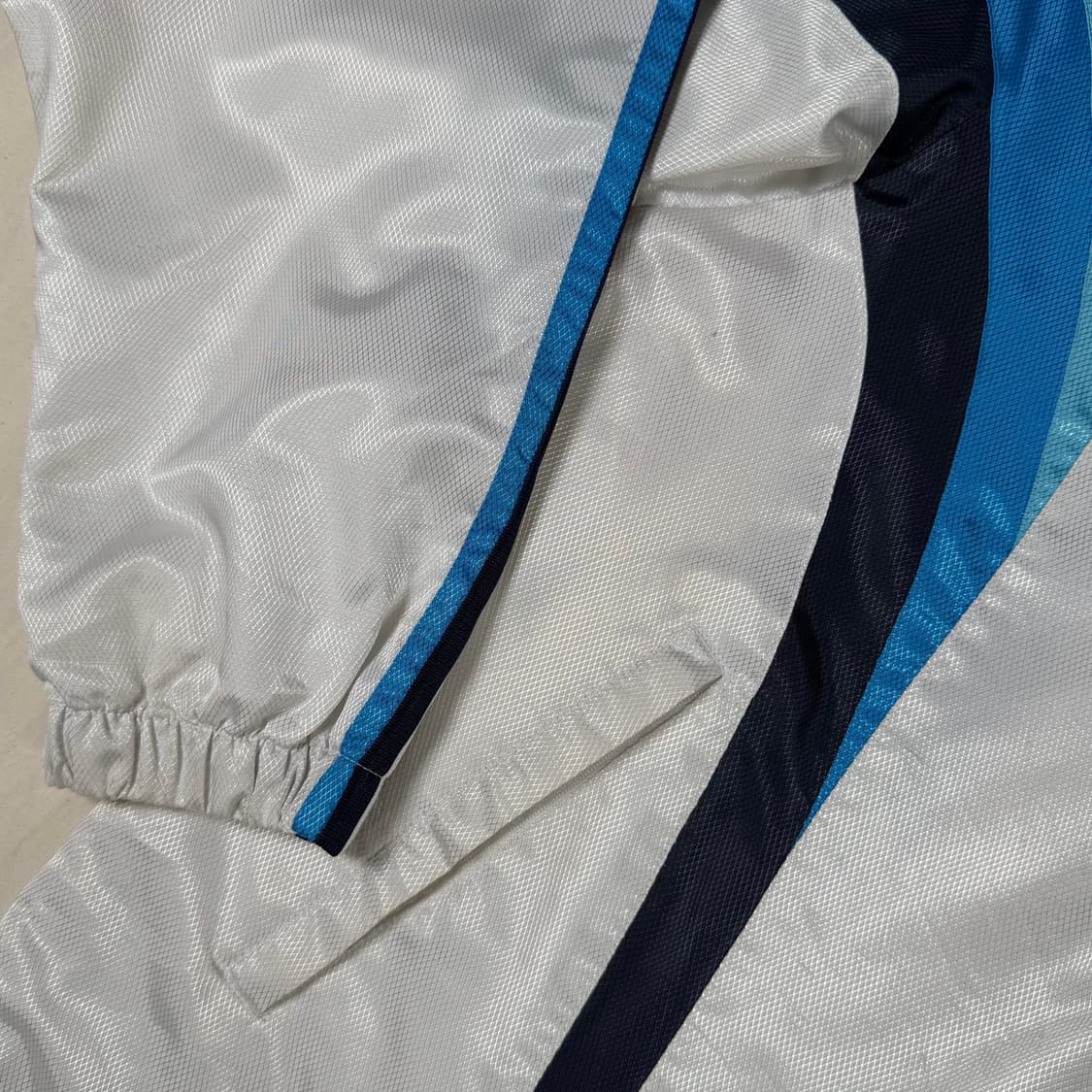 미즈노 바람막이 집업 자켓 상품이미지3