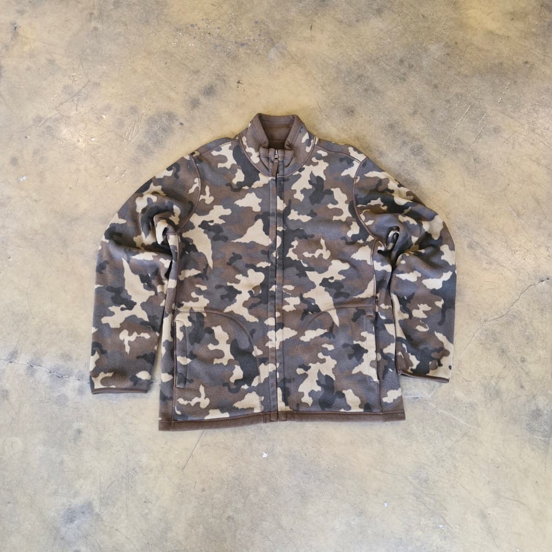 일본판 유니클로 카모 양면 플리스 집업 XL 상품이미지1