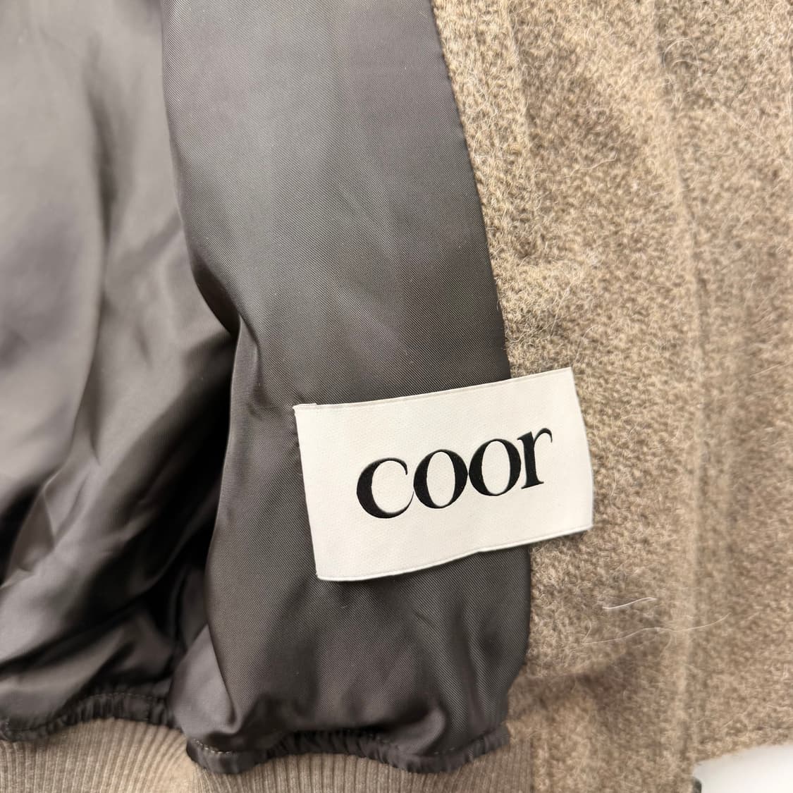 쿠어 인터널 바인딩 숄 카라 점퍼(멜란지 베이지) 상품이미지6