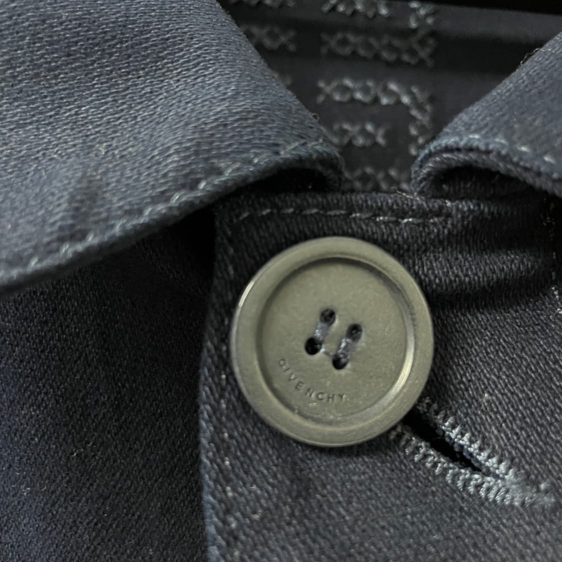 지방시 네이비 코트 52 상품이미지5