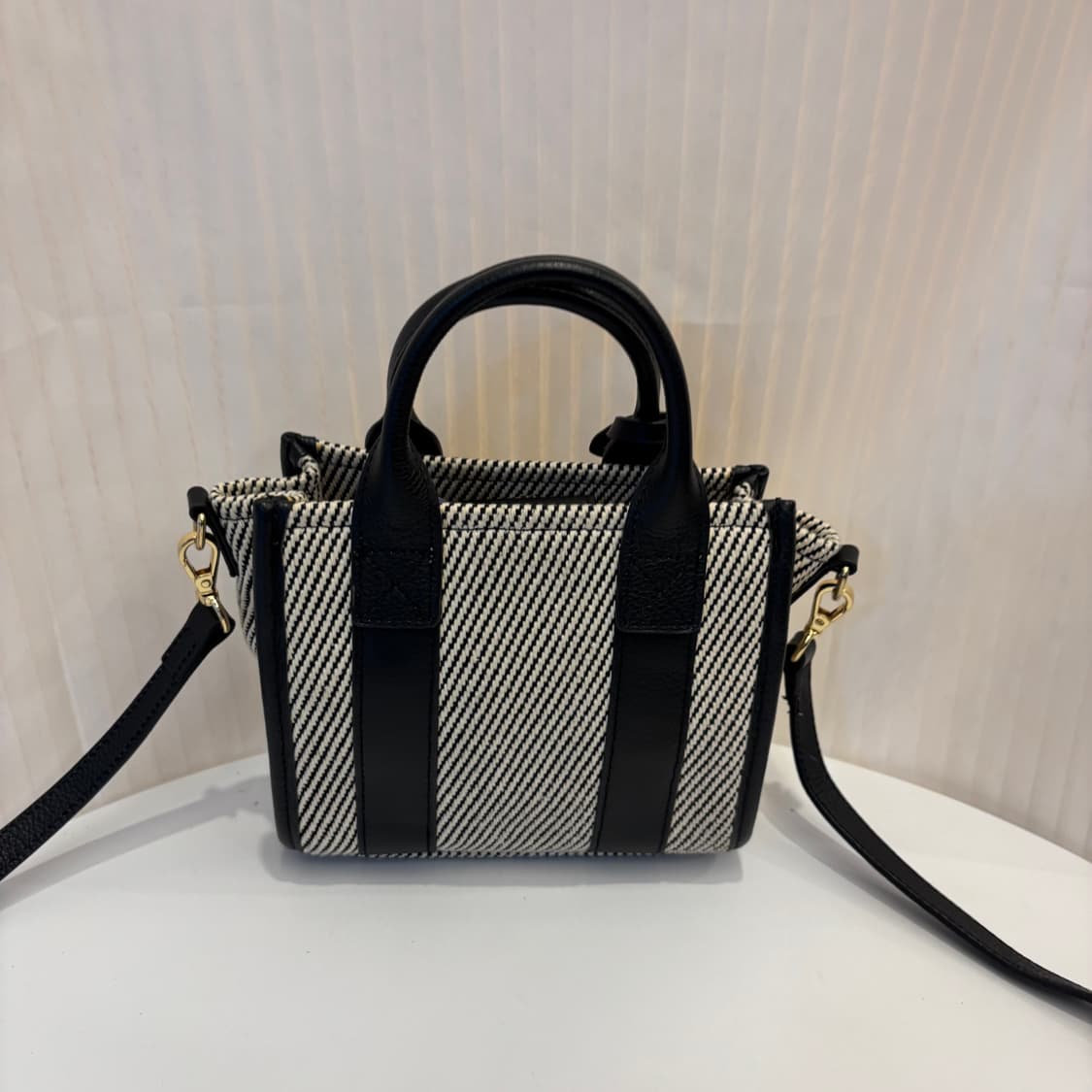 정품 브루노말리 캔버스 크로스백     상품이미지7