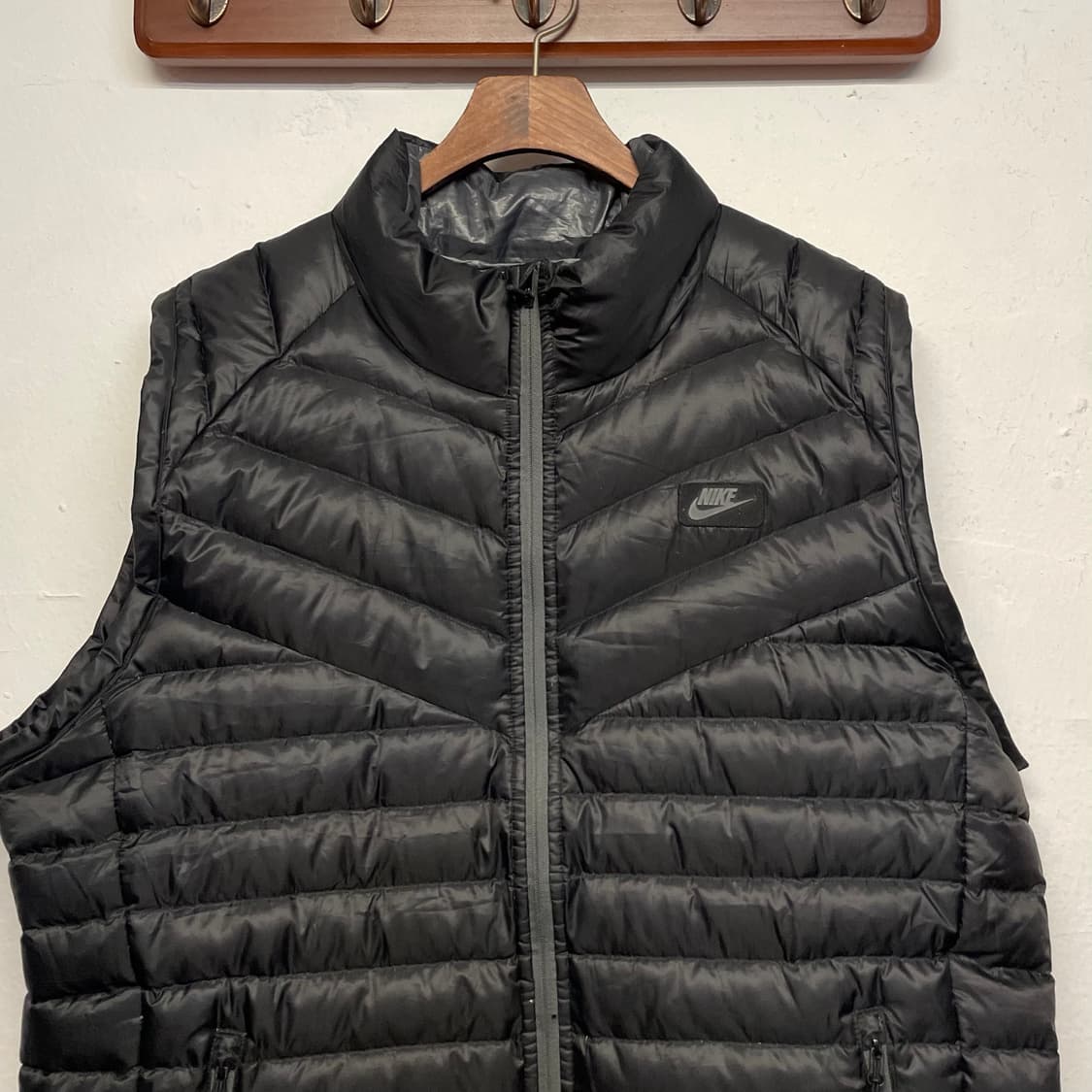 나이키 러닝 블랙 덕 다운 패딩 베스트   상품이미지3