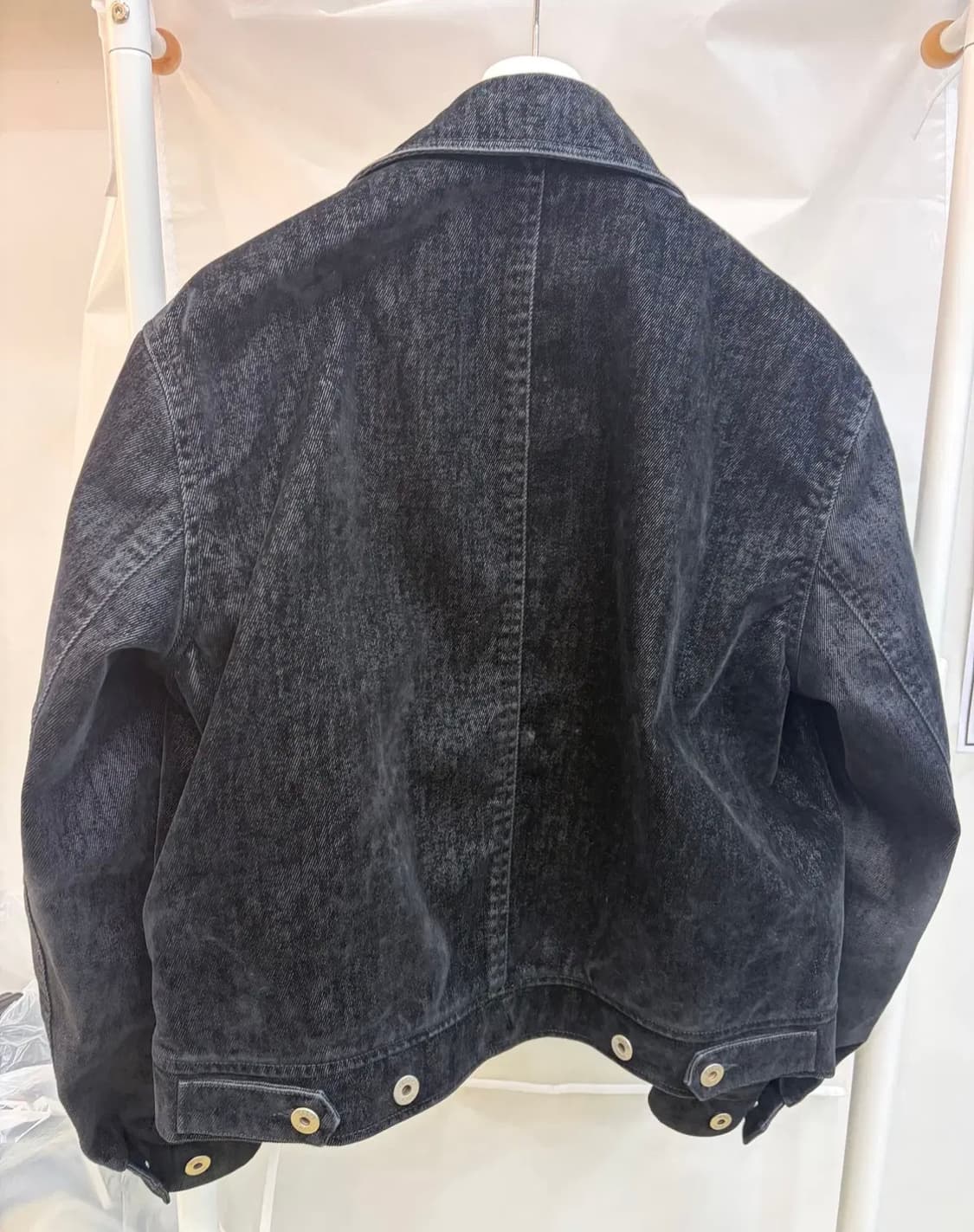 쿠어 25fw 벨벳 데님 더블 포켓 트리밍 카라 점퍼 (워시드블랙) S사 상품이미지3